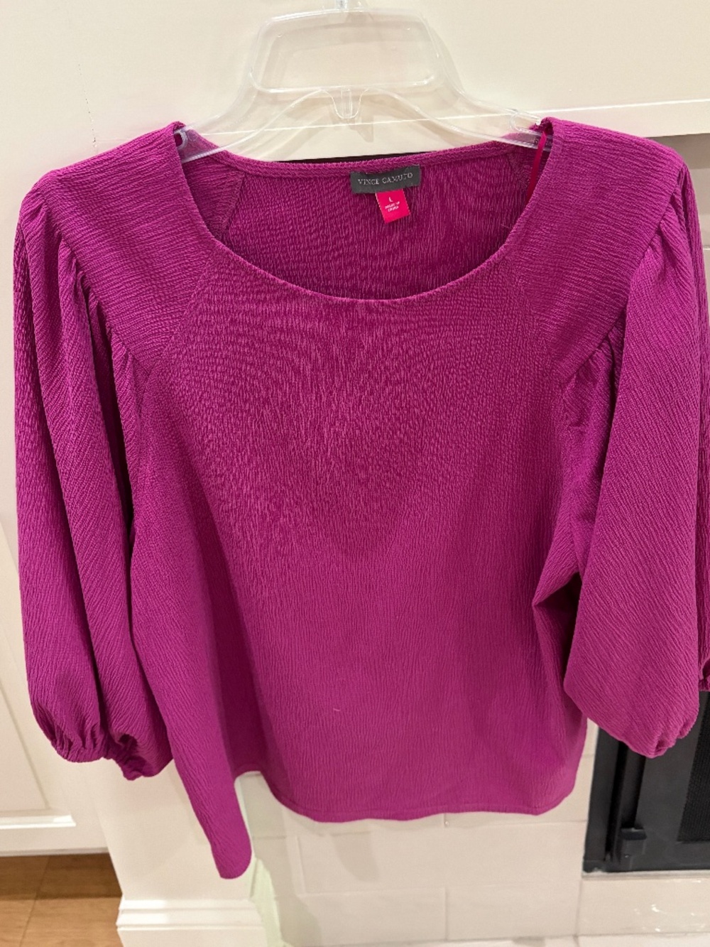 Vince Camuto puff sleeve top size large
